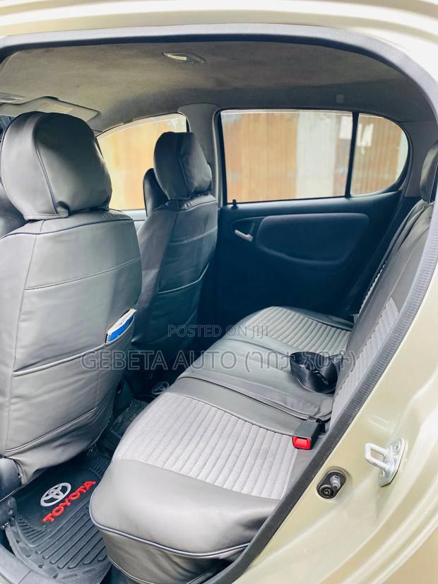 Toyota Vitz 2004