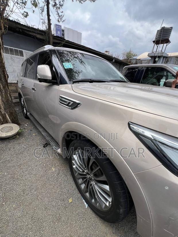 Infiniti QX80 Luxe 2021 Gold