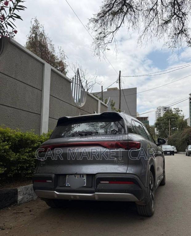 BYD Yuan Up 2025 Gray