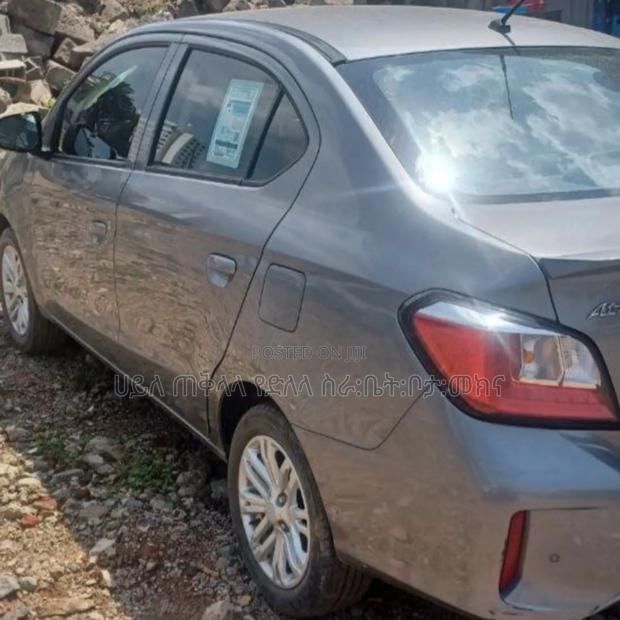 Mitsubishi Attrage 2021 Gray