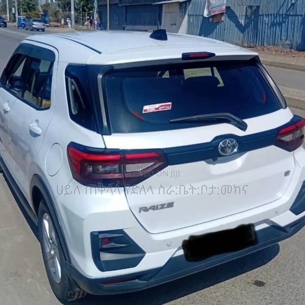 Toyota Raize 2023 Ivory