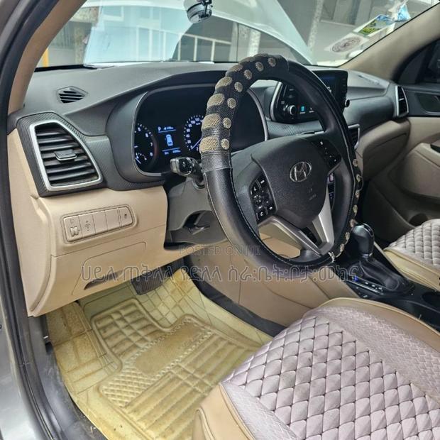 Hyundai Tucson 2020 Pink