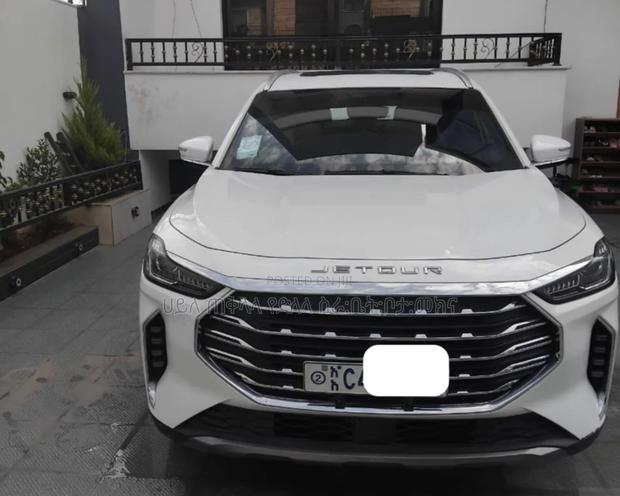 Jetour X70 Plus 2022 White