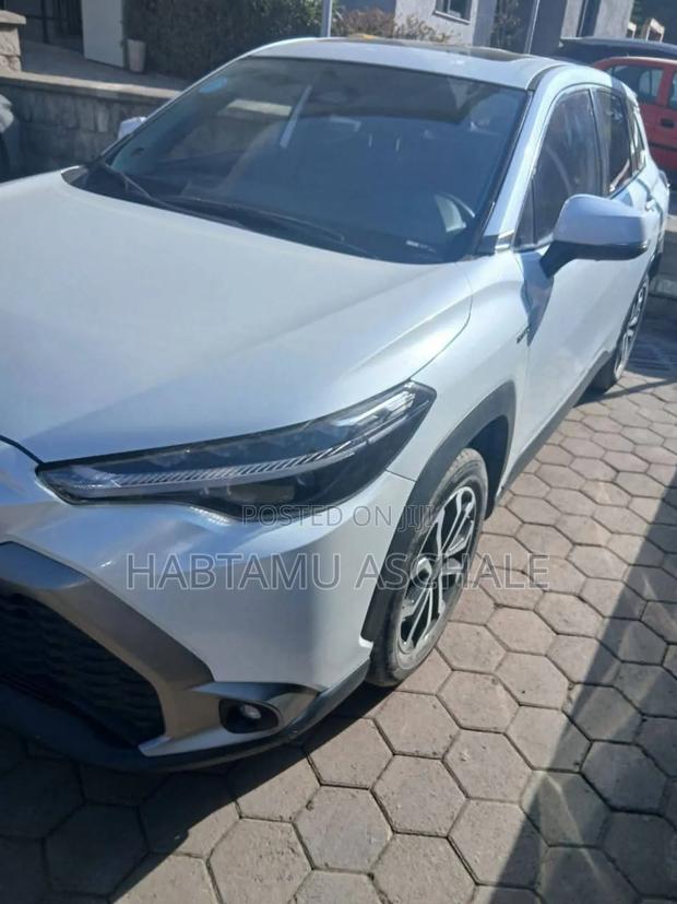 Toyota Grand Highlander Hybrid 2024 White