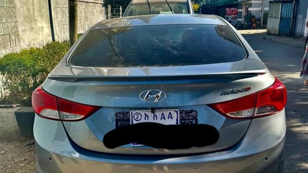 Hyundai Elantra 2013 Gray