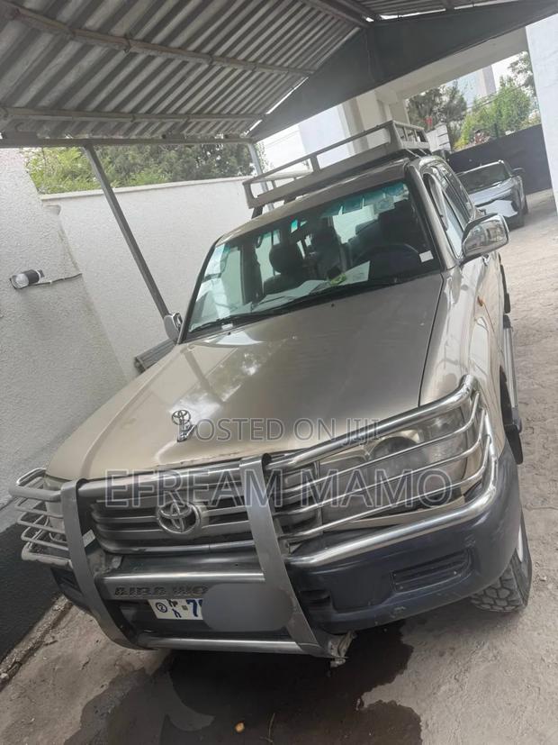 Toyota Land Cruiser 2007 Gold