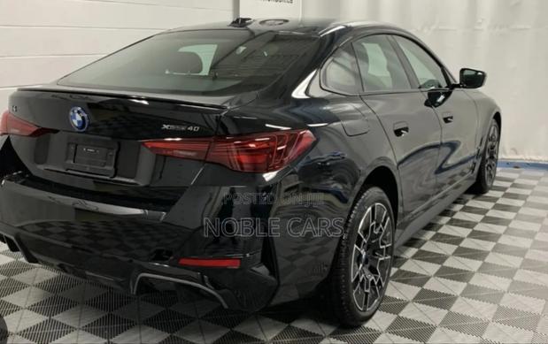 New BMW iX 2024 Matt Black
