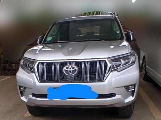 Toyota Land Cruiser Prado 2.8 2020 Silver