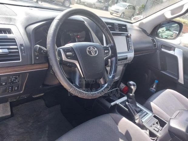Toyota Land Cruiser Prado 2.8 2020 Silver