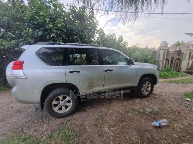 Toyota Land Cruiser Prado 3.0 TD 2010 Silver
