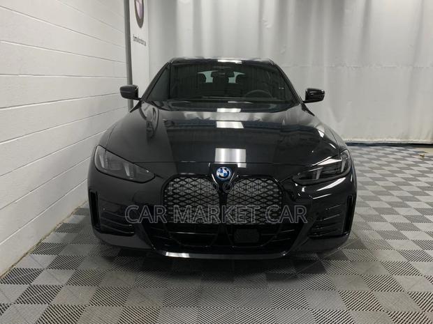 New BMW i4 eDrive40 2024 Black