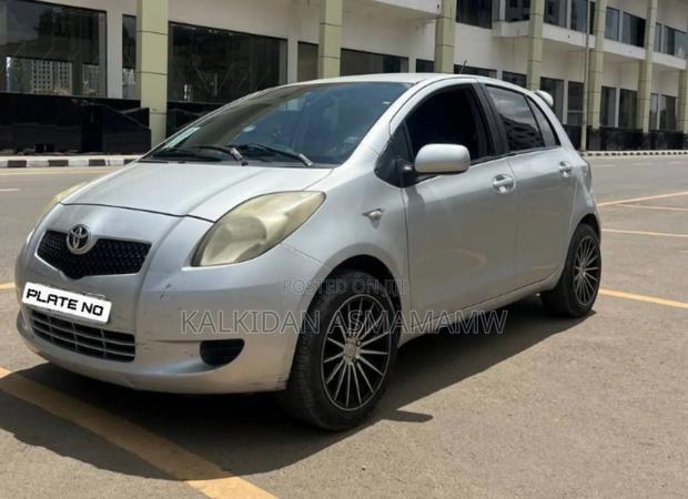 Toyota Yaris 2007 Silver