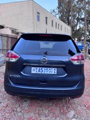 Nissan X-Trail 2.5 Petrol AWD 2015 Gray for sale