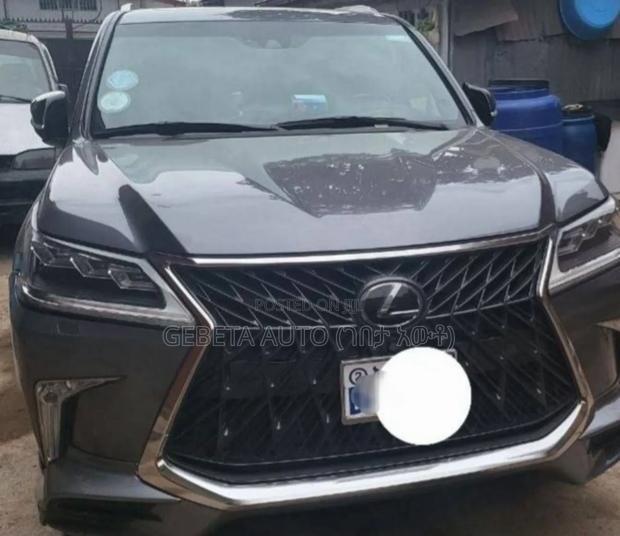 Lexus LX 2018 Gray