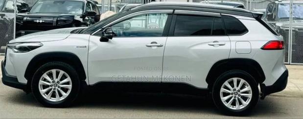 New Toyota Corolla Cross Hybrid 2024 Silver