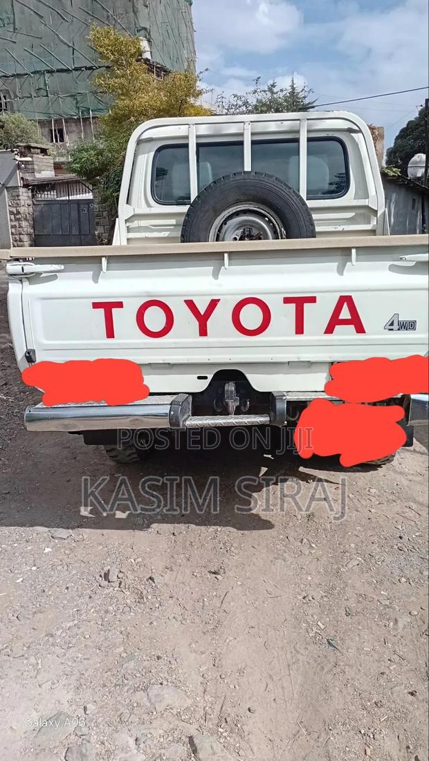 Toyota Land Cruiser 4.5 V8 TD 2018 White