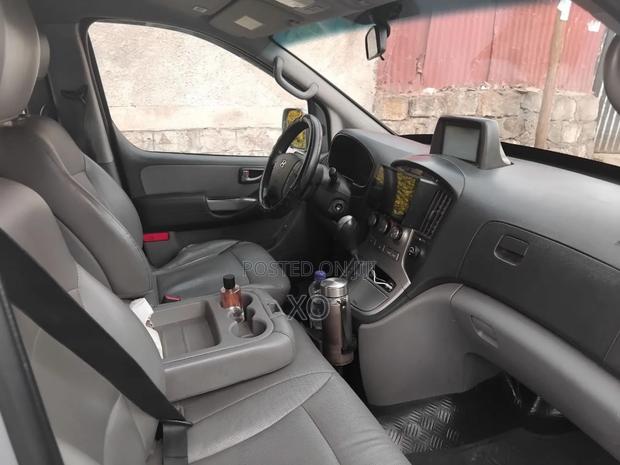 Hyundai Starex 2015 Gray
