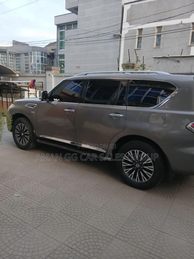 Nissan Patrol 2017 Gray