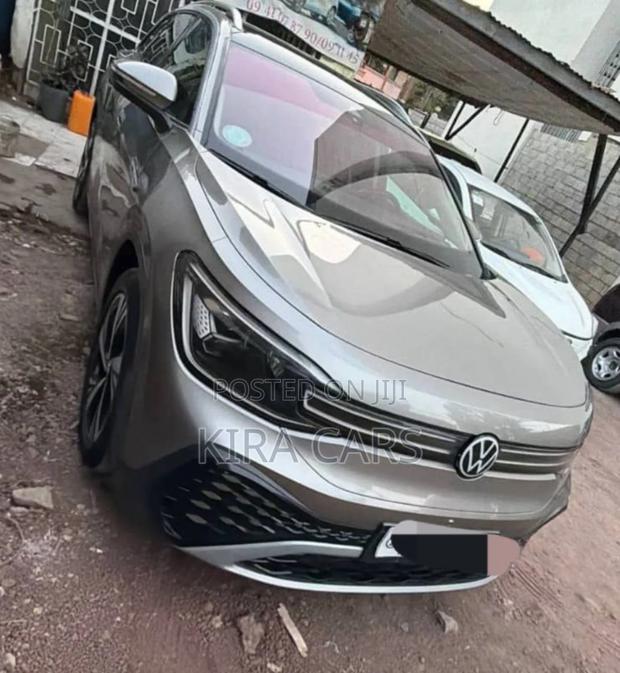 Volkswagen ID.6 2023 Brown