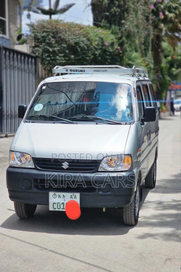 Suzuki Eeco 2025 Silver