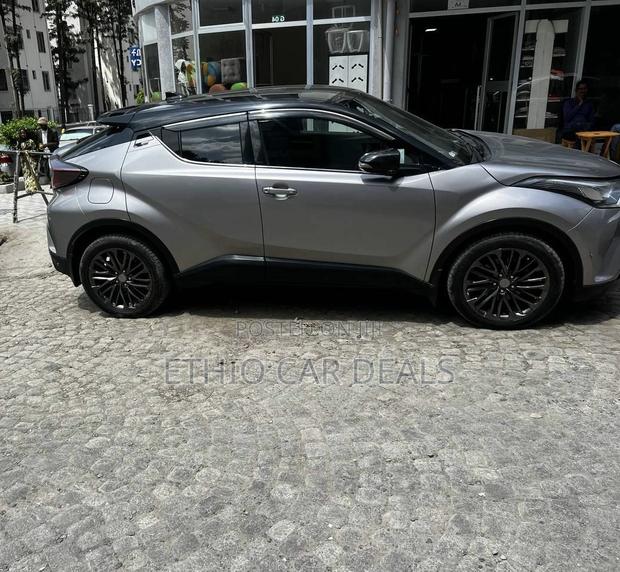 Toyota C-HR 2020 Gray