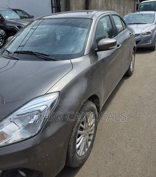 Suzuki Dzire 2022 Silver