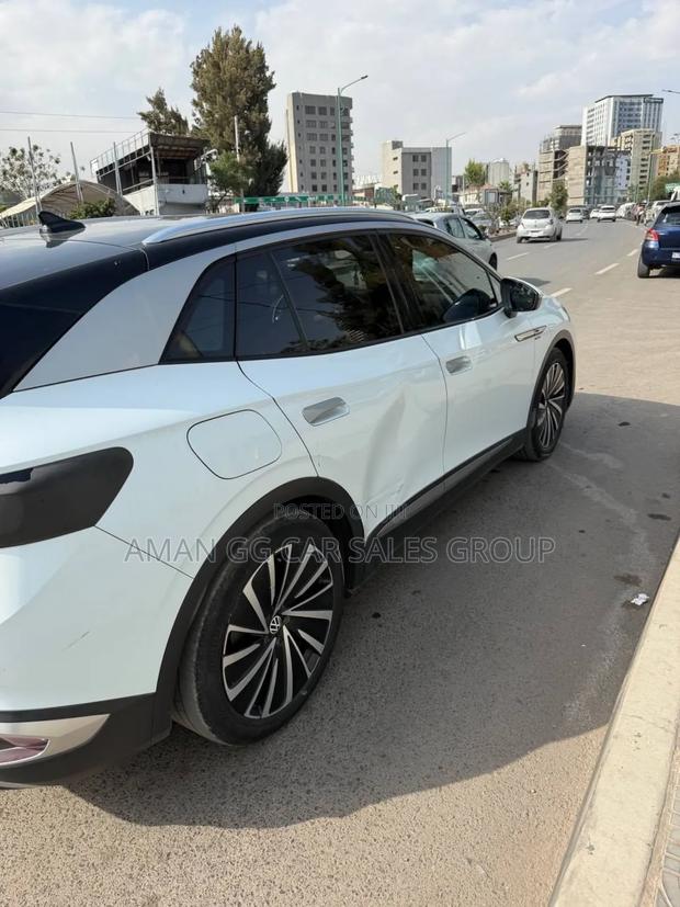 Volkswagen ID.6 2022 White