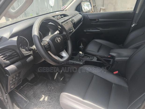 Toyota Hilux Revo Double Cab Deisel 2.8 RWD 2020