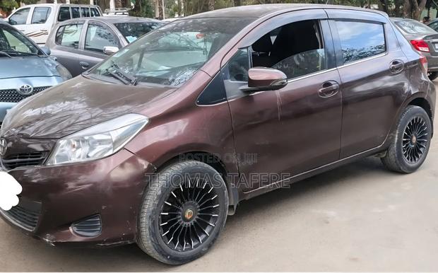 Toyota Yaris 2012