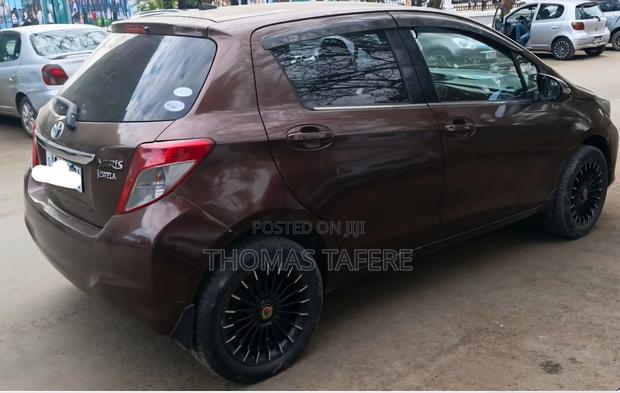Toyota Yaris 2012