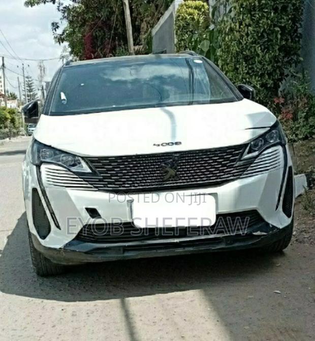 Peugeot 5008 2022 White