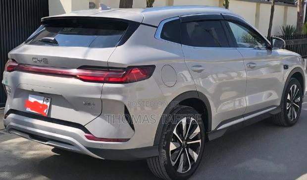 BYD Song Plus 2025 White