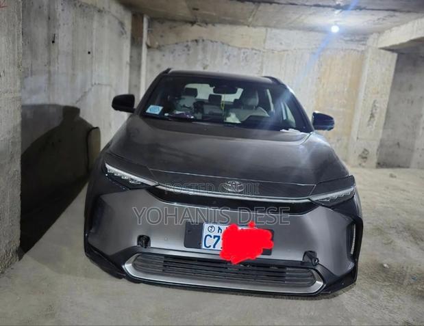 Toyota bZ4X 2023 Gray