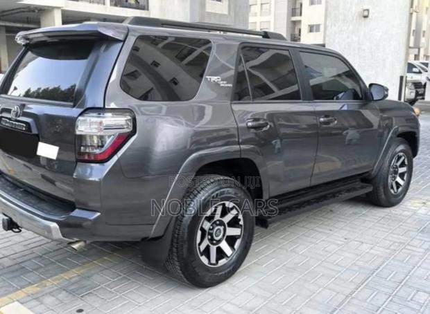 Toyota 4-Runner 2024 Gray