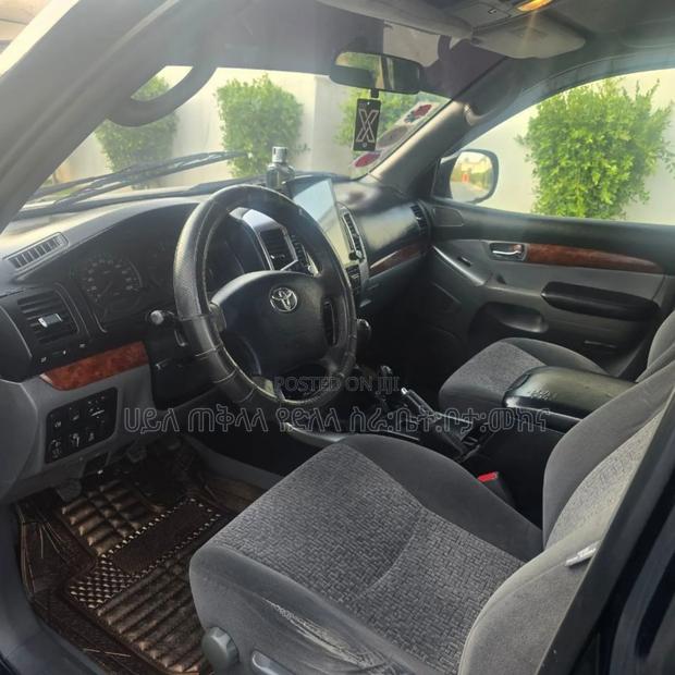 Toyota Land Cruiser Prado 2004 Matt Black