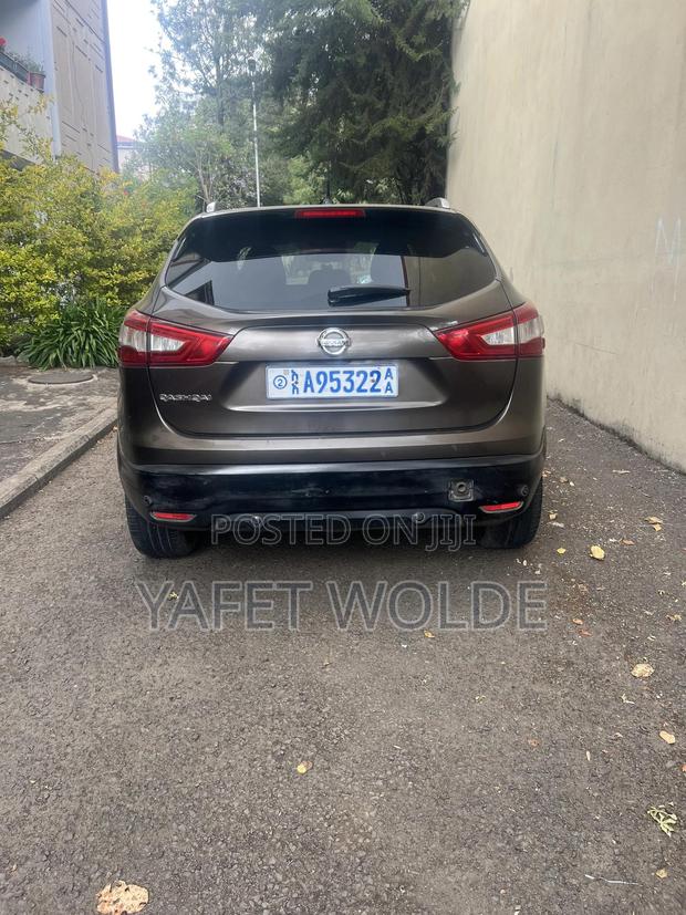 Nissan Qashqai 2019 Brown