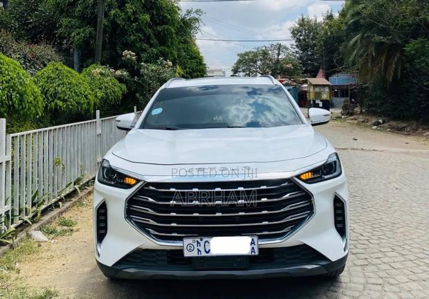 Jetour X70 Plus 2022 White
