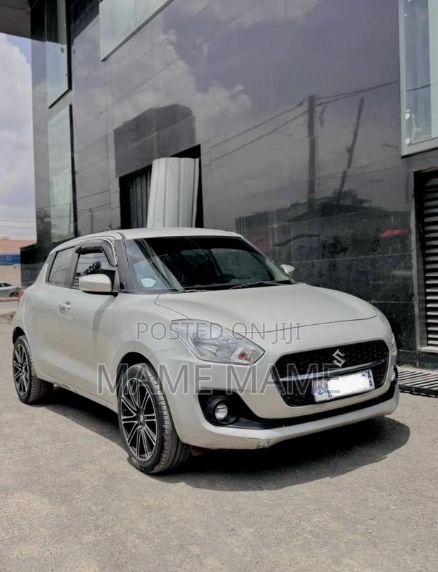 Suzuki Swift 2021 Silver