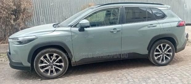 Toyota Corolla Cross Hybrid 2024