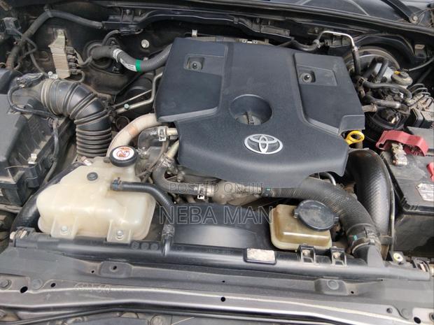 Toyota Hilux 2020 Gray