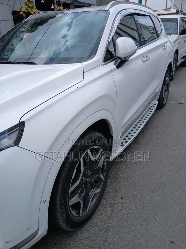 Hyundai Santa Fe 2023 White