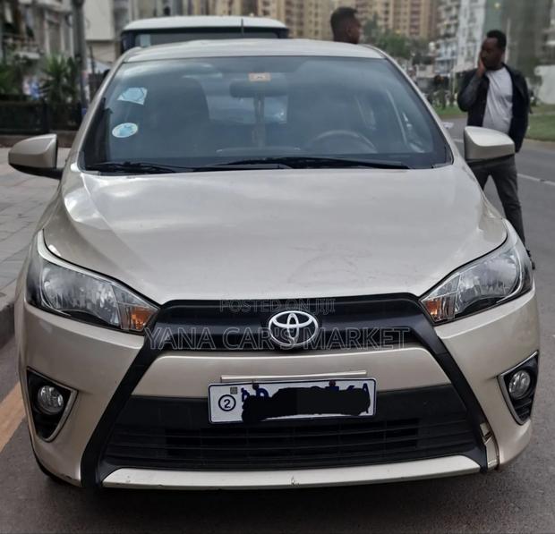 Toyota Yaris 2015 White