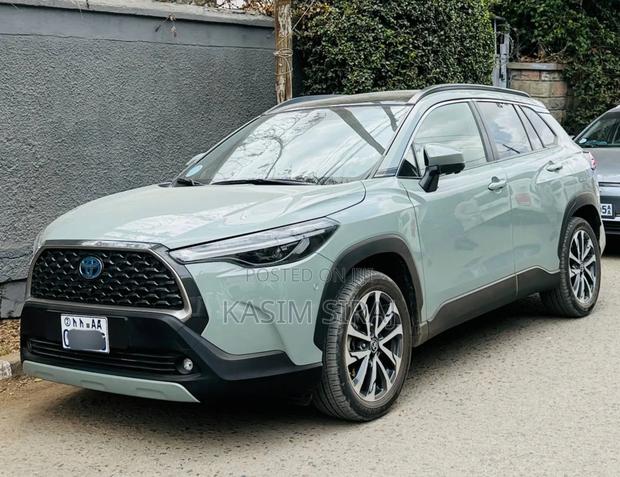 Toyota Corolla Cross Hybrid S AWD 2024 Blue