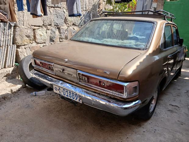 Toyota Corolla 1980 Gold