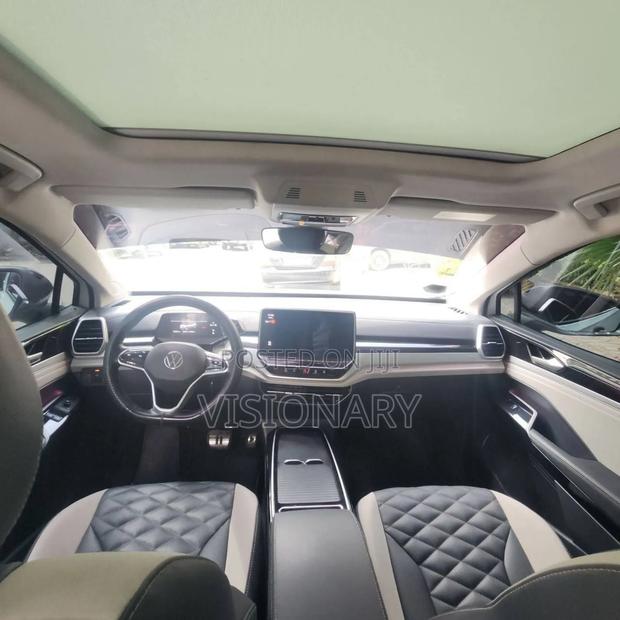 Volkswagen ID.6 2024 White