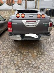 Toyota Hilux 2018 Gray for sale