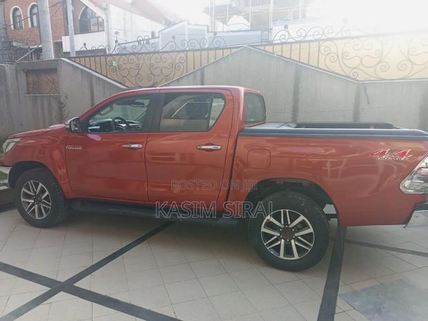 Toyota Hilux Revo Double Cab Deisel 2.4 AWD 2016 Burgundy