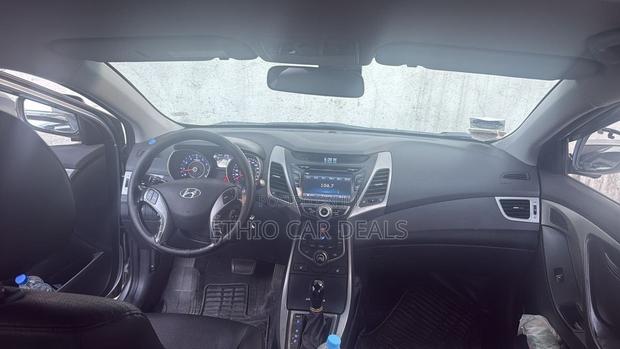 Hyundai Avante 2014 Silver