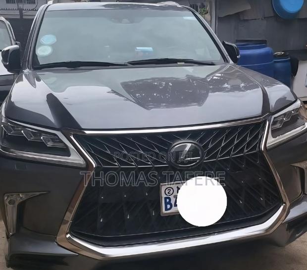 Lexus LX 2018