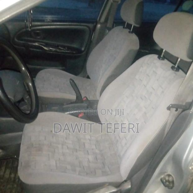 Mitsubishi Lancer 2000 Silver